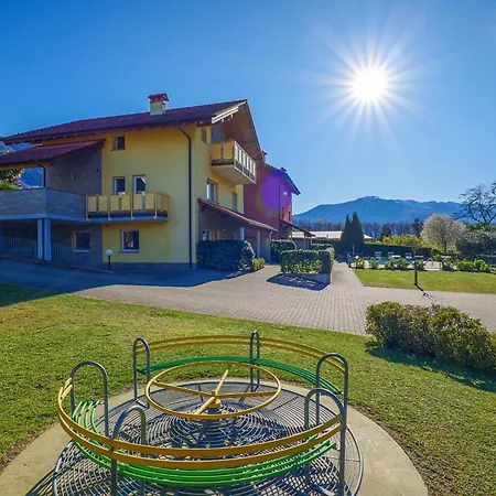 Rose Rossa Larissa Garten Eg Διαμέρισμα