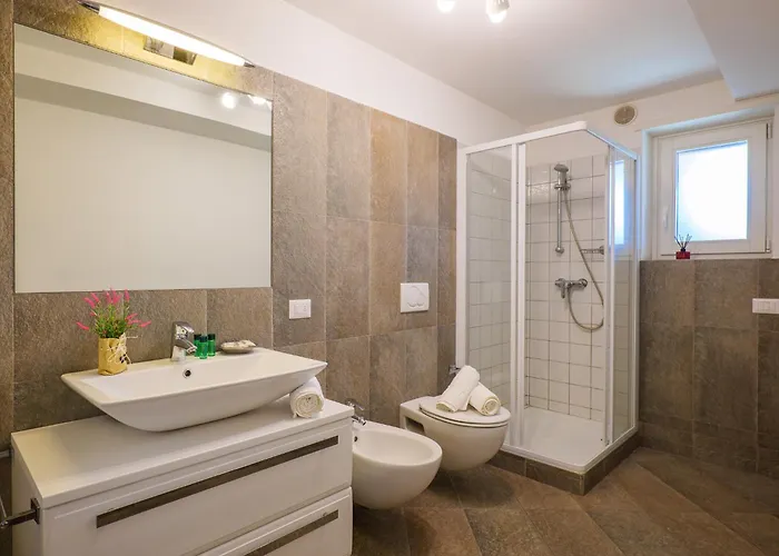 Rose Rossa Larissa Garten Eg *